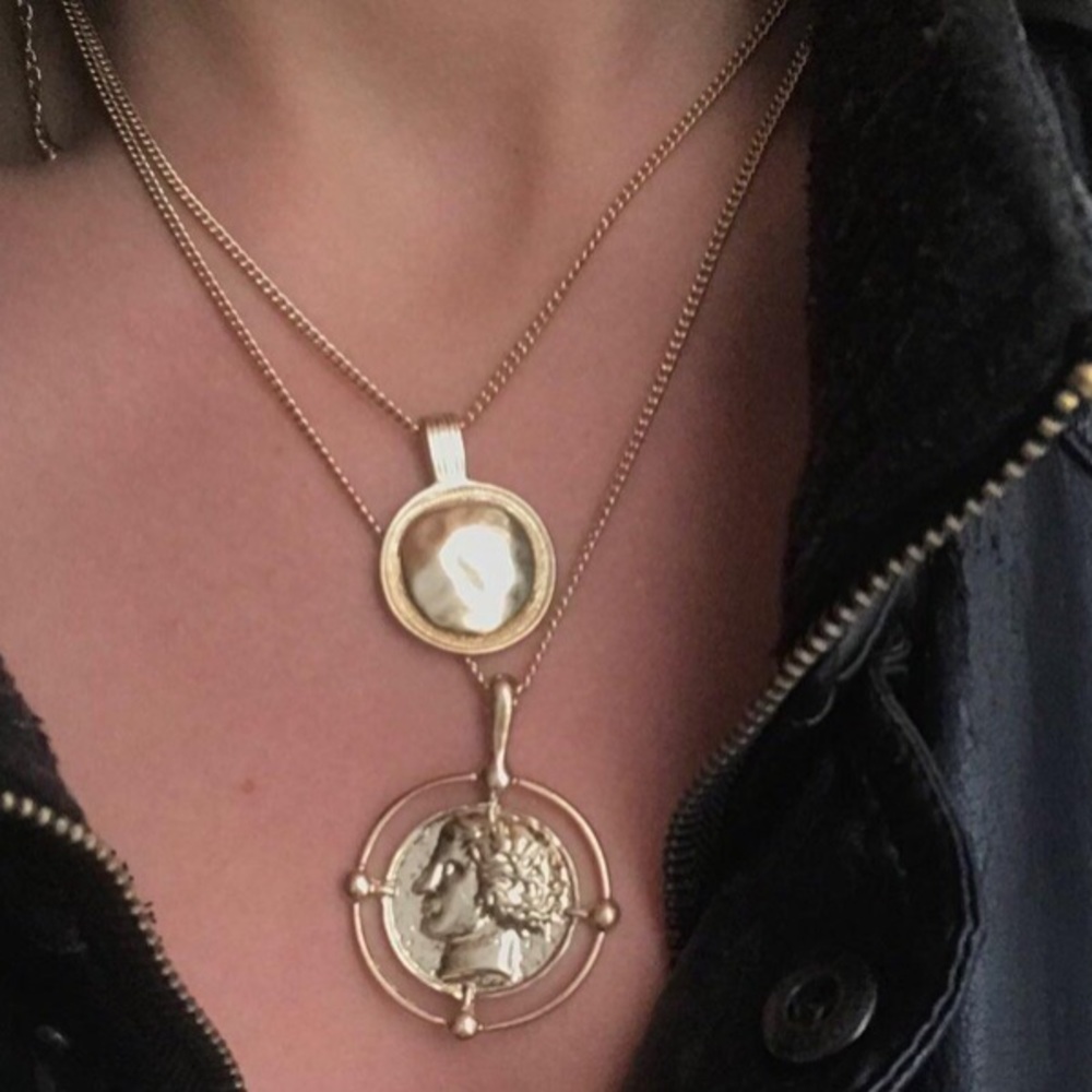 NWOT vintage double coins necklace